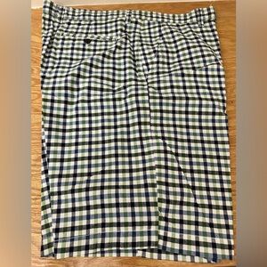 Men’s size 38 waist Gap flat front shorts.  9” inseam. A blue and green pattern.